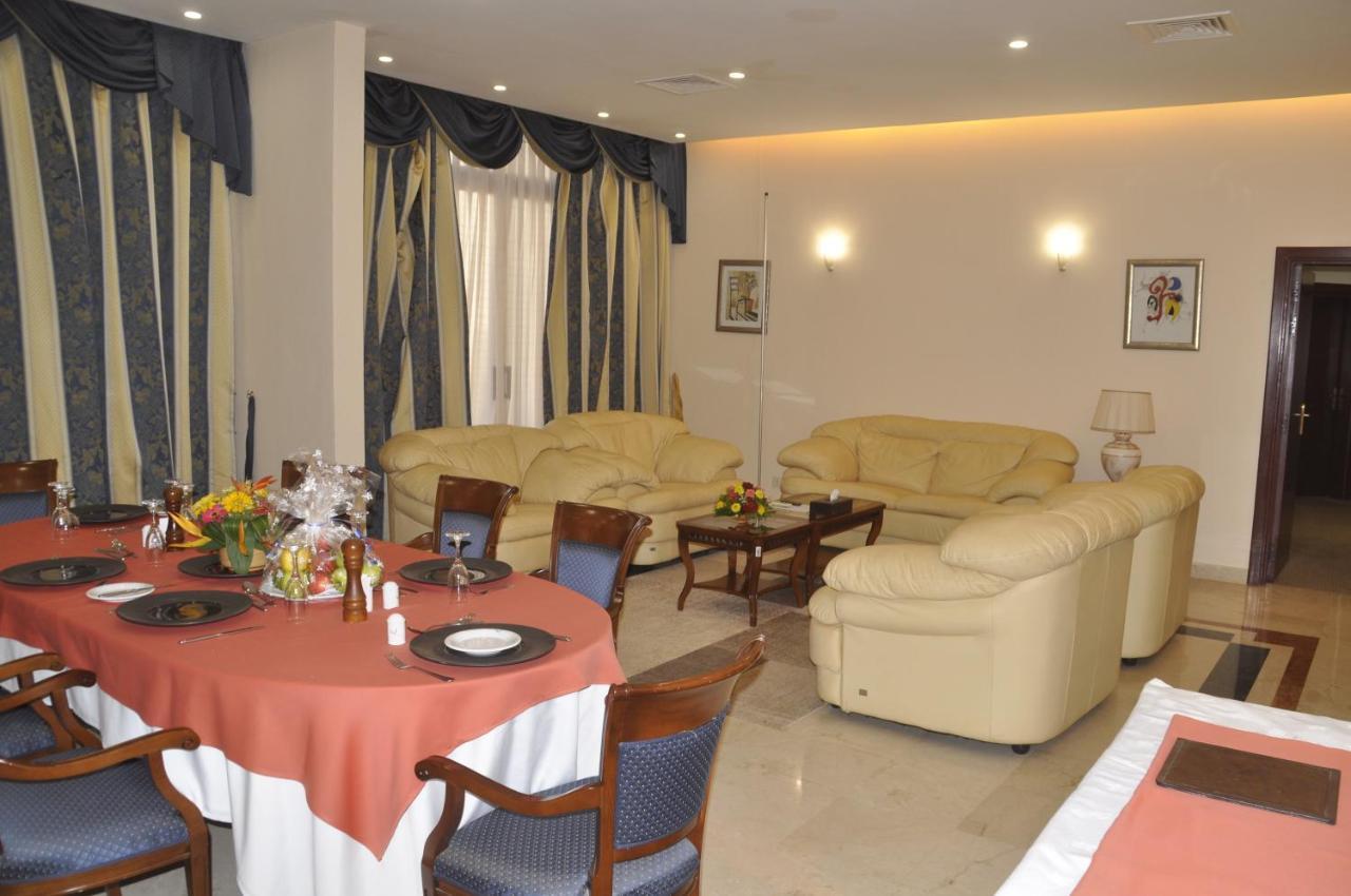 Lancaster Ouaga 2000 Hotel วากาดูกู ภายนอก รูปภาพ
