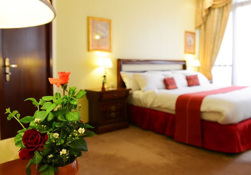 Lancaster Ouaga 2000 Hotel วากาดูกู ภายนอก รูปภาพ